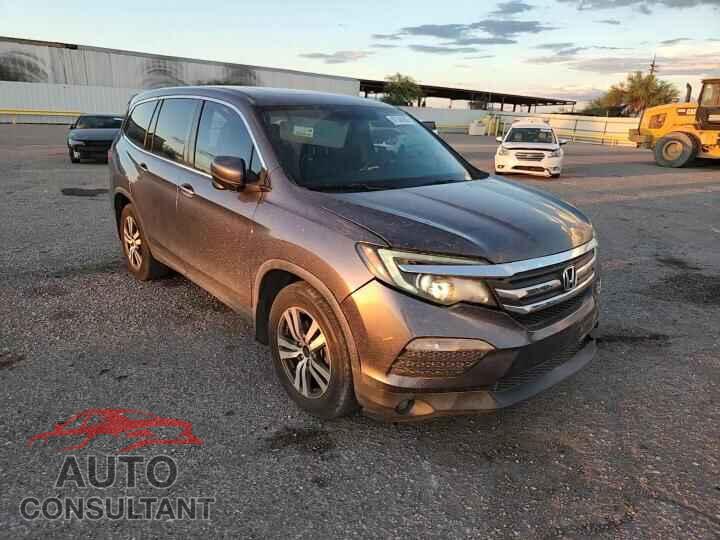 HONDA PILOT 2017 - 5FNYF5H52HB031035