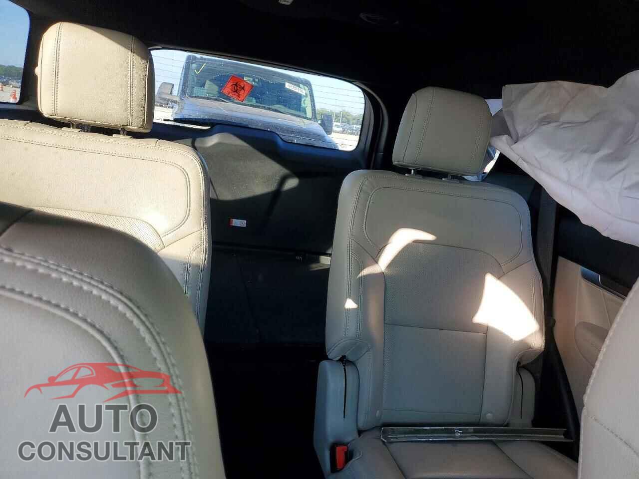 FORD EXPLORER 2018 - 1FM5K7F89JGB15237