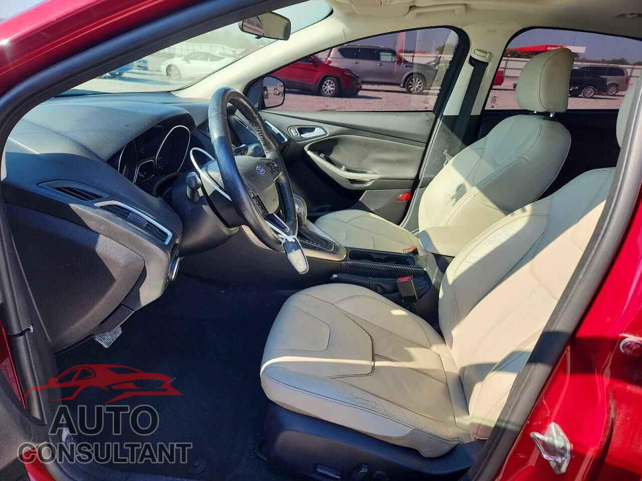 FORD FOCUS 2015 - 1FADP3N27FL205062