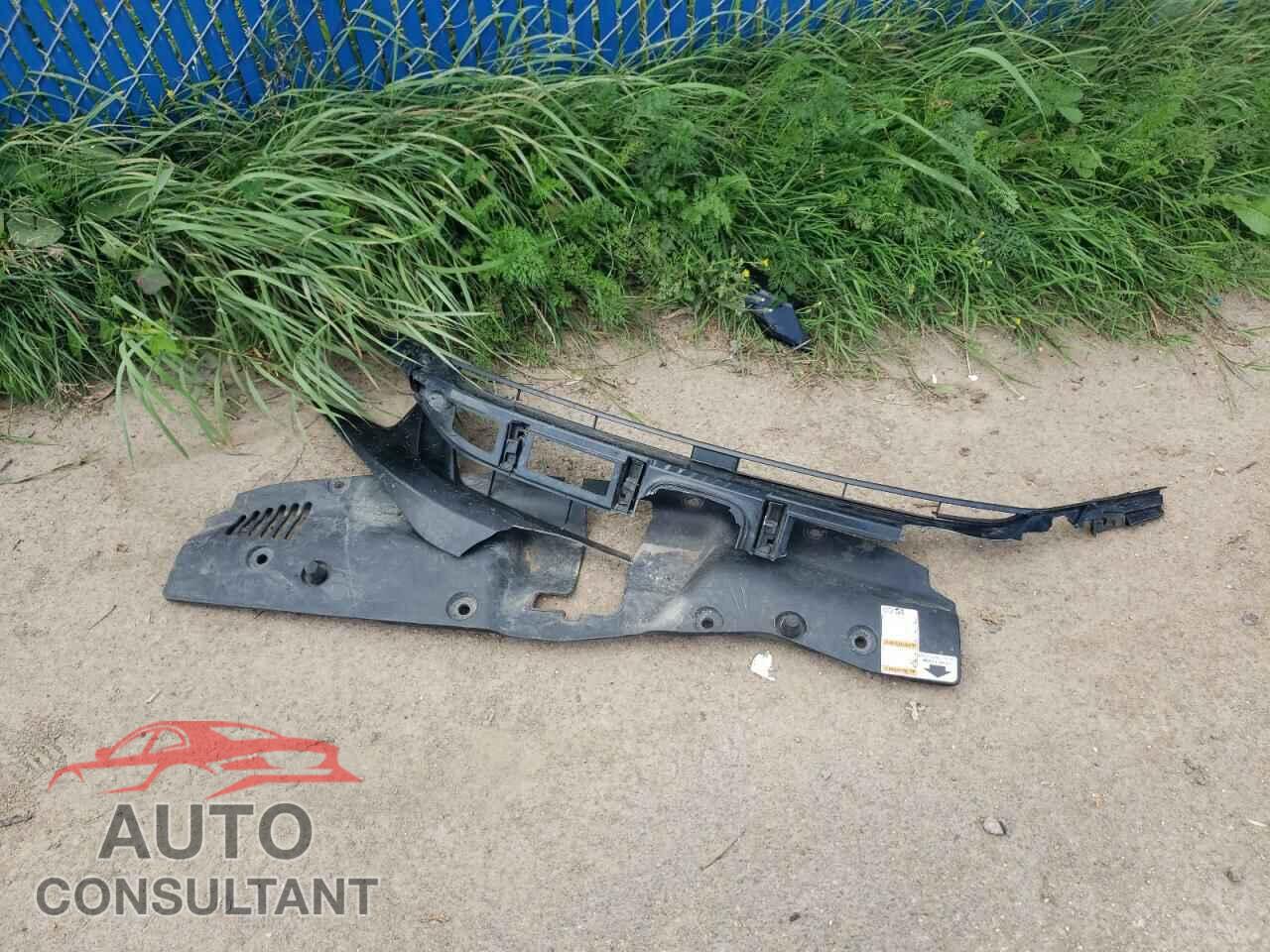 HONDA CIVIC 2019 - 2HGFC2F58KH010761
