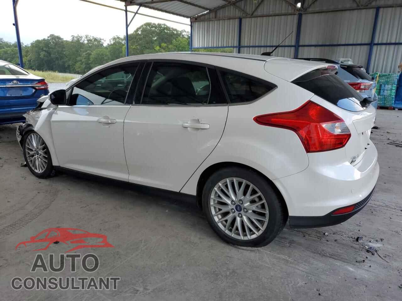 FORD FOCUS 2012 - 1FAHP3M24CL433101