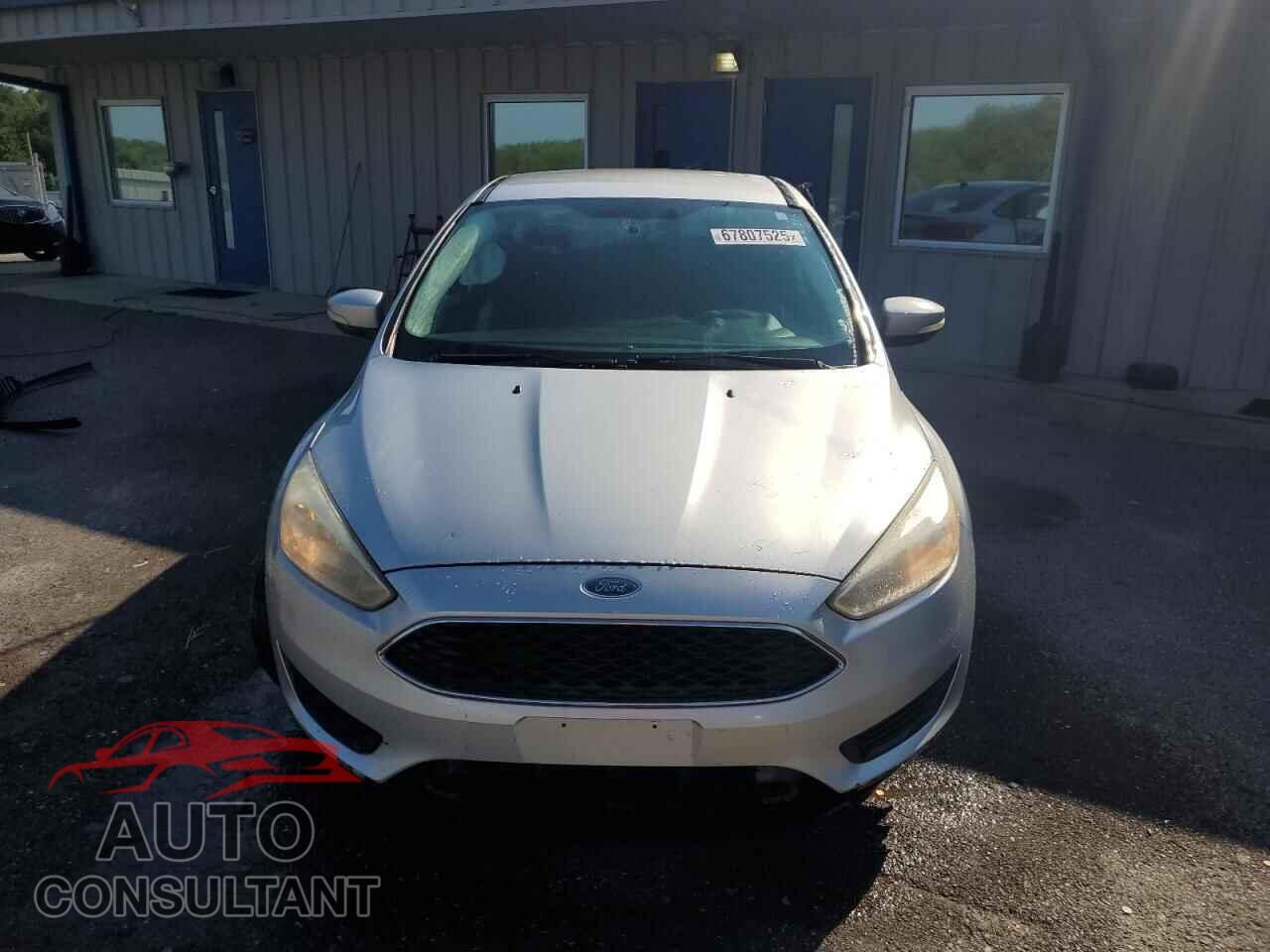 FORD FOCUS 2017 - 1FADP3F29HL315452
