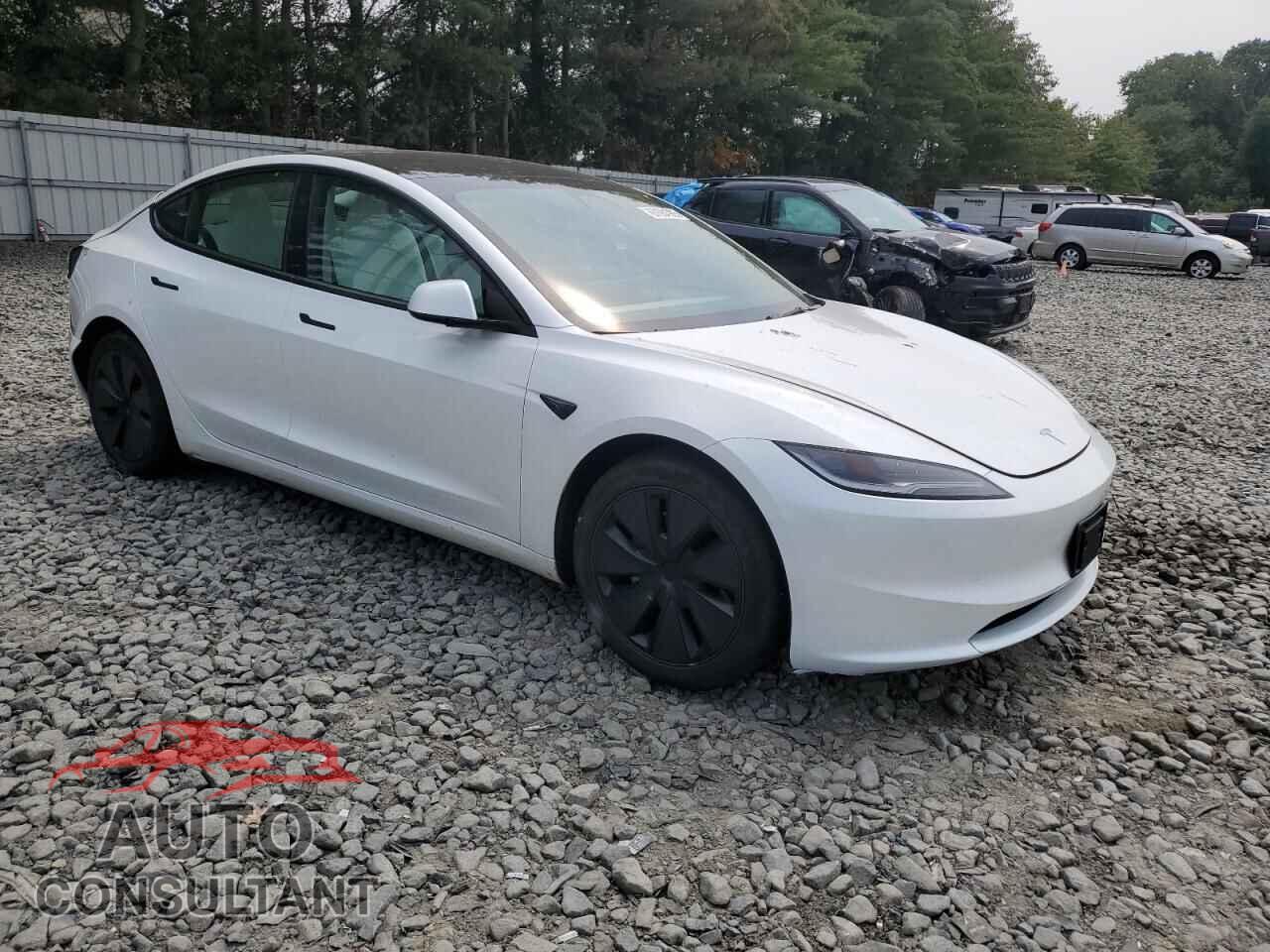 TESLA MODEL 3 2024 - 5YJ3E1EA7RF784939