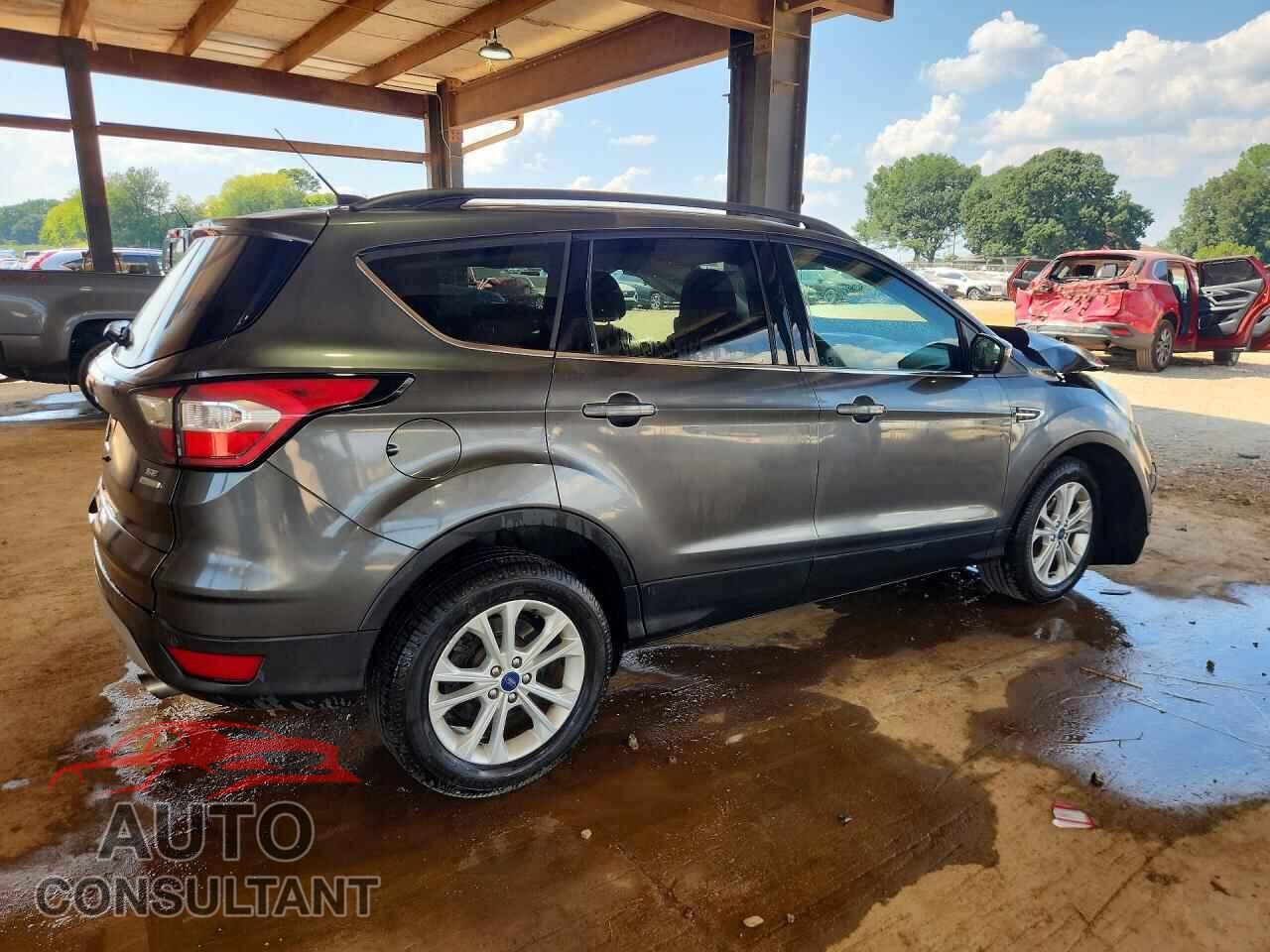 FORD ESCAPE 2017 - 1FMCU0GD0HUC11936