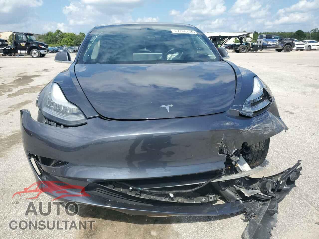 TESLA MODEL 3 2020 - 5YJ3E1EC7LF586743