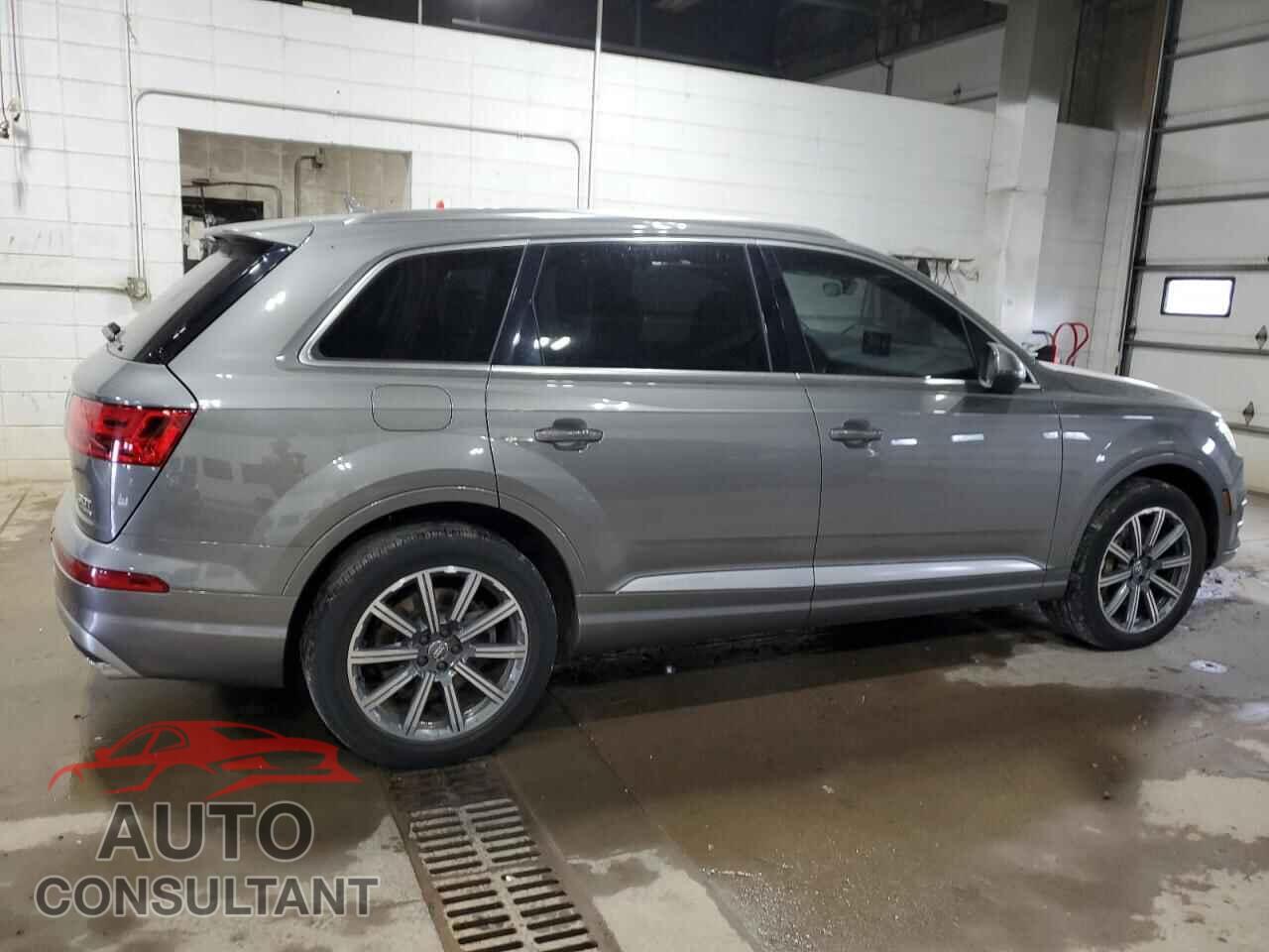 AUDI Q7 2017 - WA1LAAF76HD008705