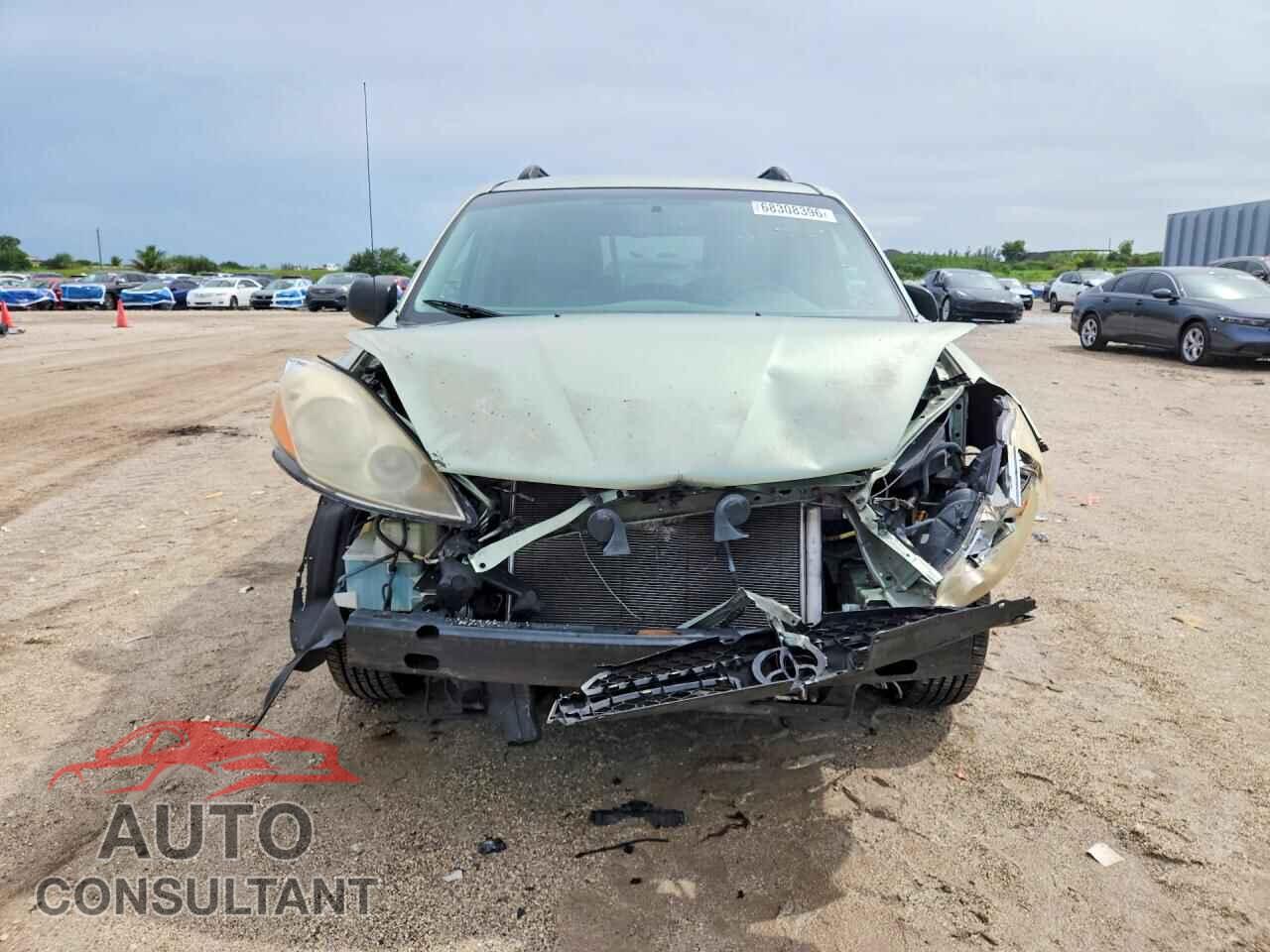 TOYOTA SIENNA 2010 - 5TDKK4CC2AS299943