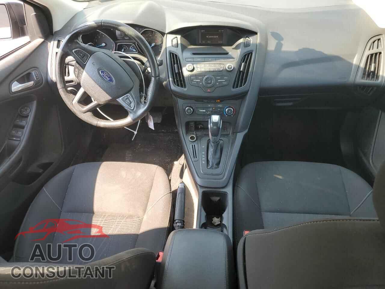 FORD FOCUS 2015 - 1FADP3F21FL298420