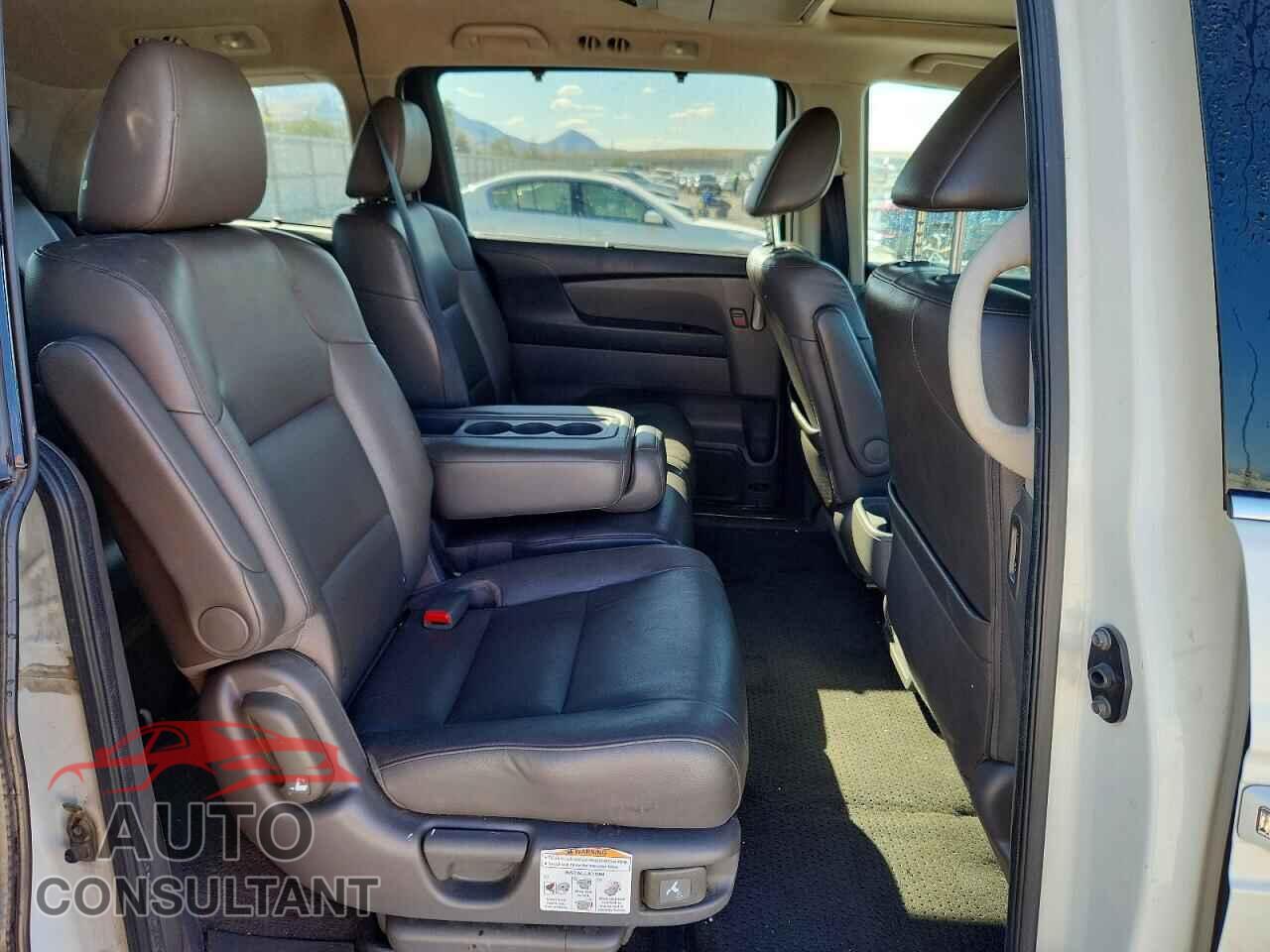 HONDA ODYSSEY 2013 - 5FNRL5H90DB071656