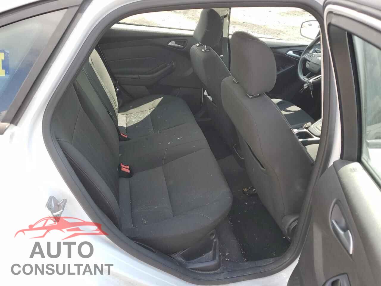 FORD FOCUS 2016 - 1FADP3F20GL237609