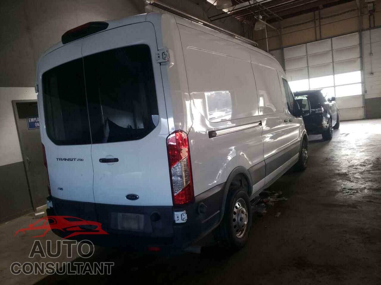FORD TRANSIT CO 2020 - 1FTBR2C81LKA04434