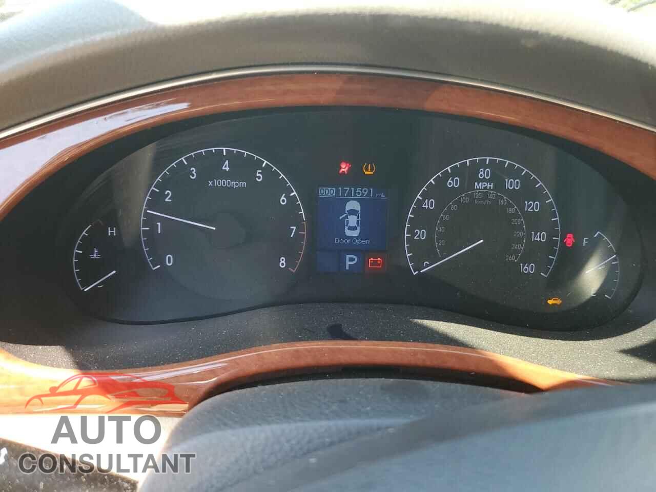 HYUNDAI GENESIS 2013 - KMHGC4DD3DU244326