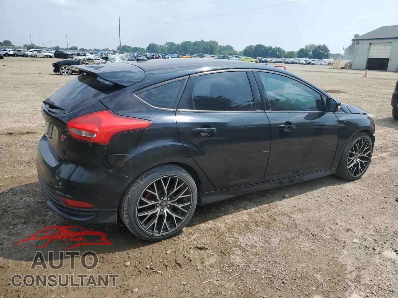FORD FOCUS 2016 - 1FADP3L90GL318501