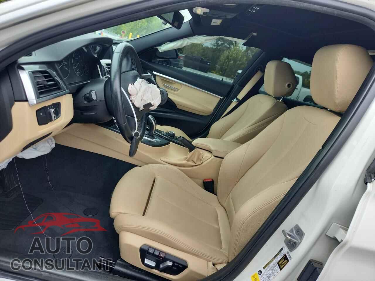 BMW 3 SERIES 2018 - WBA8B9G58JNU97707