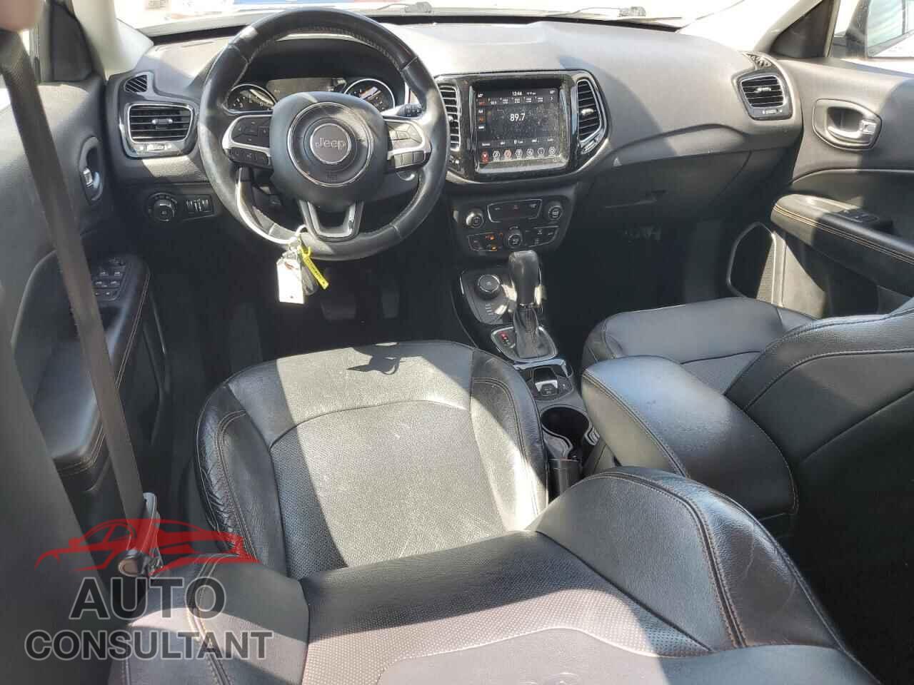 JEEP COMPASS 2017 - 3C4NJDCB3HT681017