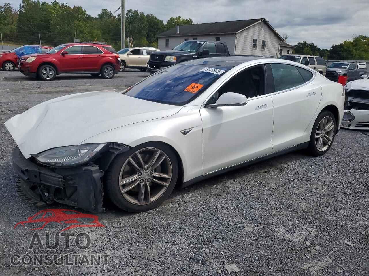 TESLA MODEL S 2015 - 5YJSA1E22FF105946