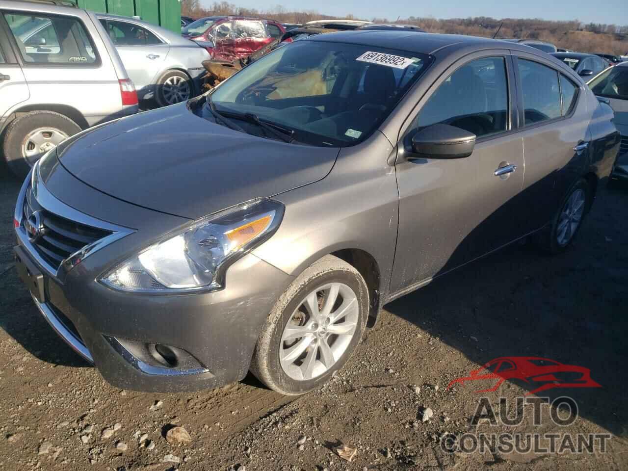 NISSAN VERSA 2017 - 3N1CN7AP4HL806329