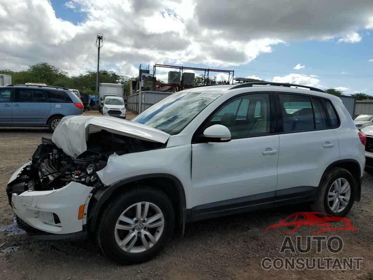 VOLKSWAGEN TIGUAN 2017 - WVGAV7AX6HK023336