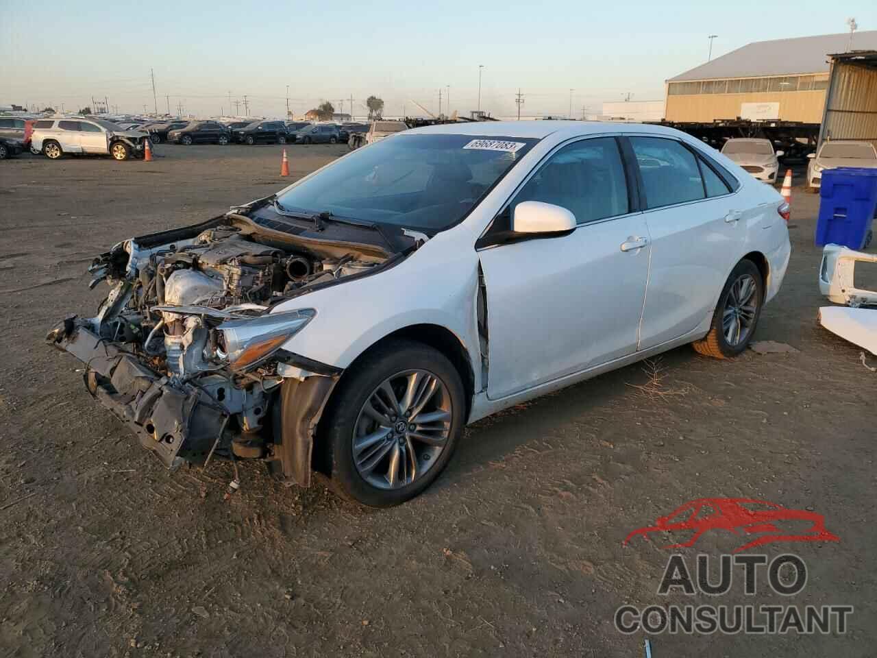 TOYOTA CAMRY 2016 - 4T1BF1FK4GU582379