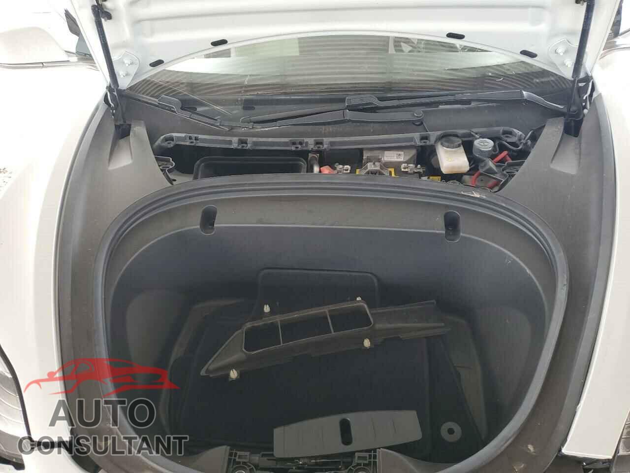 TESLA MODEL 3 2020 - 5YJ3E1EA0LF615949
