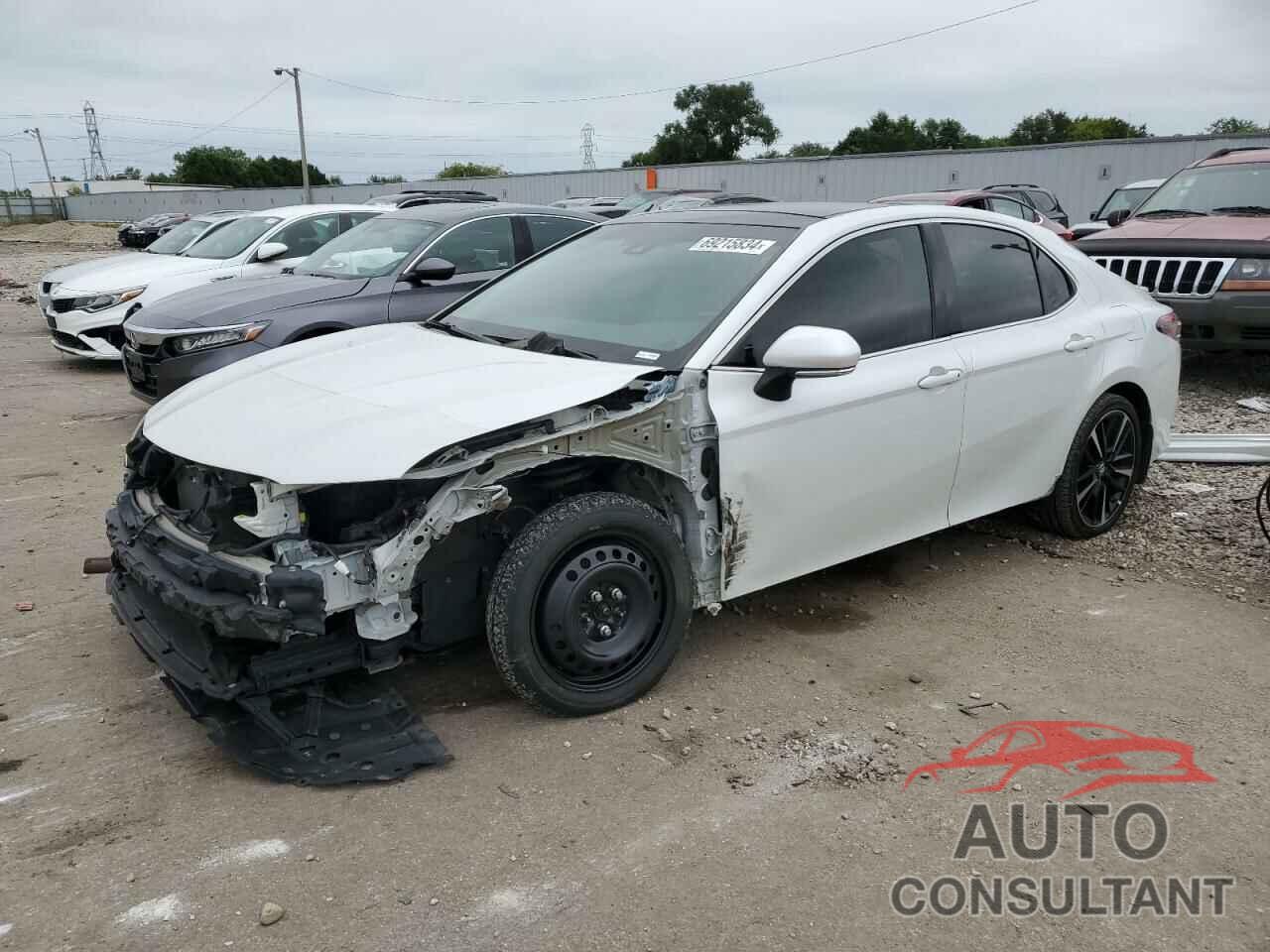 TOYOTA CAMRY 2018 - 4T1B61HK7JU123044