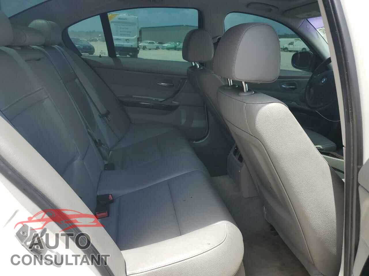BMW 3 SERIES 2011 - WBAPH7C54BE676817