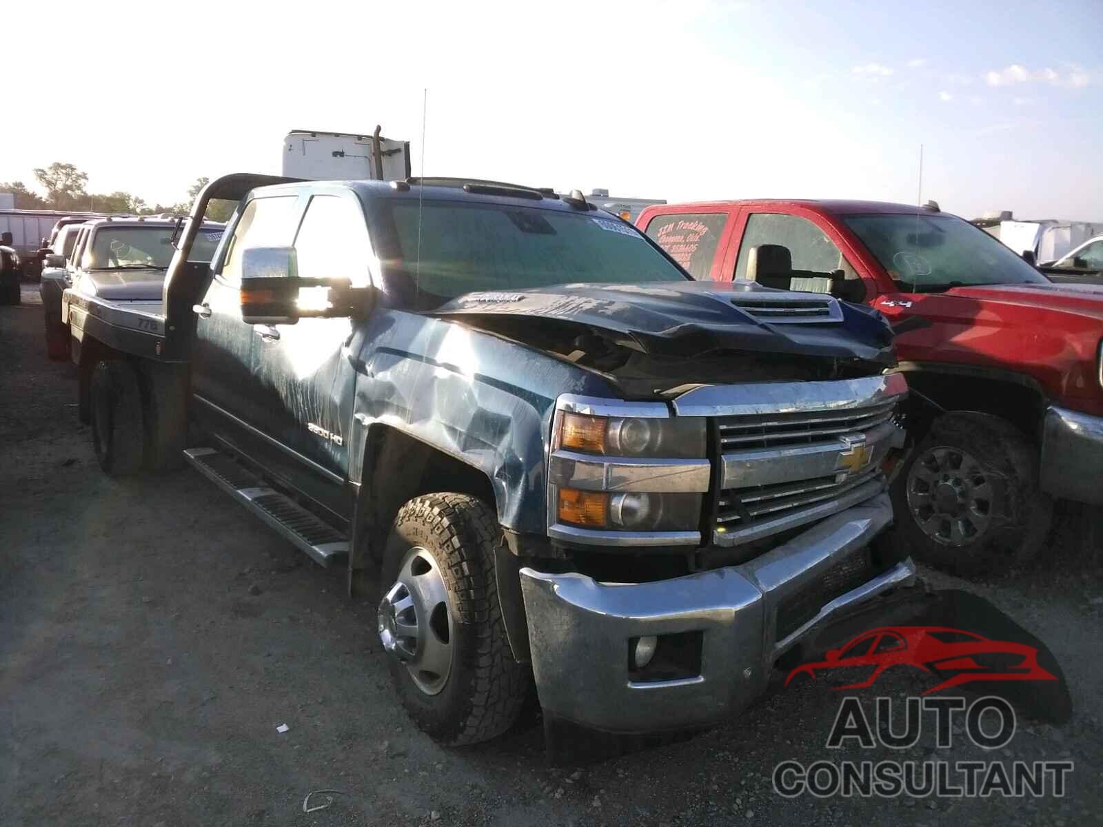 CHEVROLET SILVERADO 2019 - 1GC4KXEY8KF183439