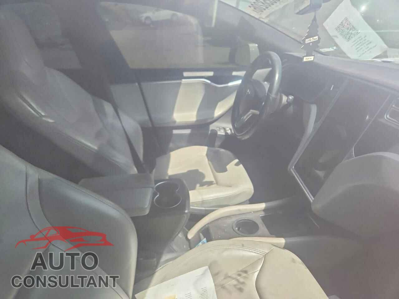 TESLA MODEL S 2015 - 5YJSA4S24FF094700