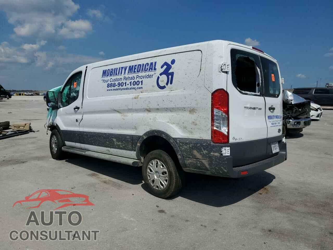 FORD TRANSIT 2018 - 1FTYR1ZM2JKB26404
