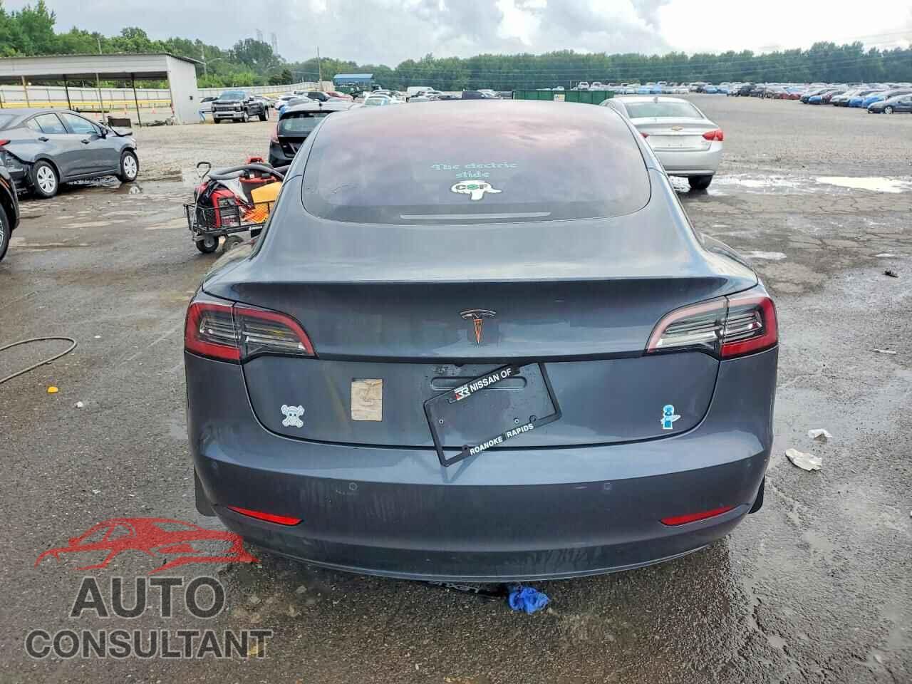 TESLA MODEL 3 2018 - 5YJ3E1EA4JF032023