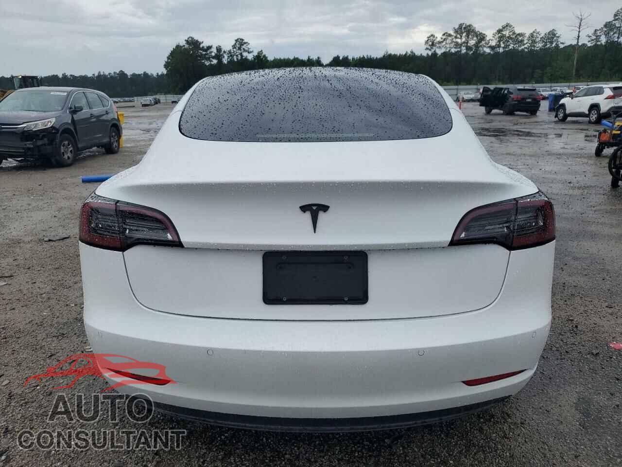 TESLA MODEL 3 2021 - 5YJ3E1EA6MF018984