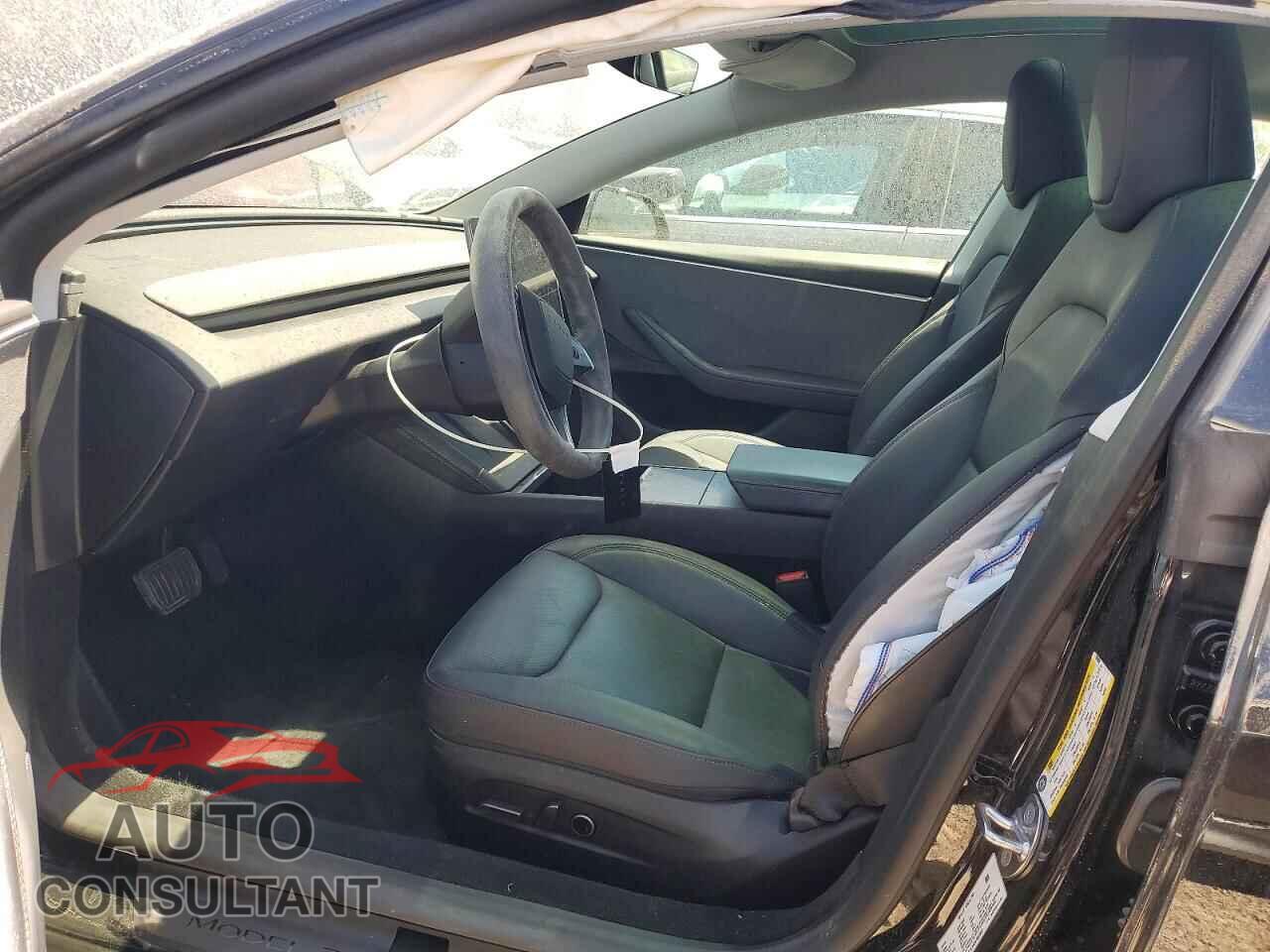 TESLA MODEL 3 2025 - 5YJ3E1EA9SF983903