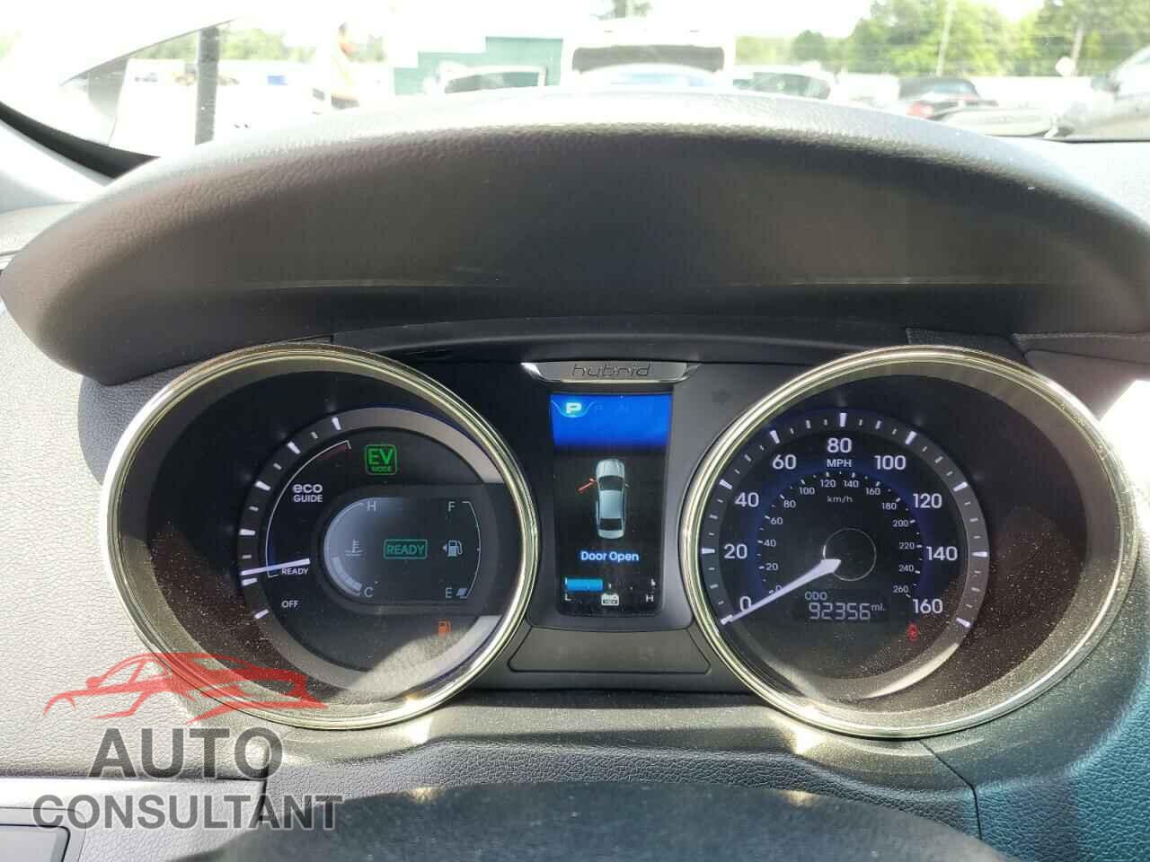 HYUNDAI SONATA 2011 - KMHEC4A42BA005103