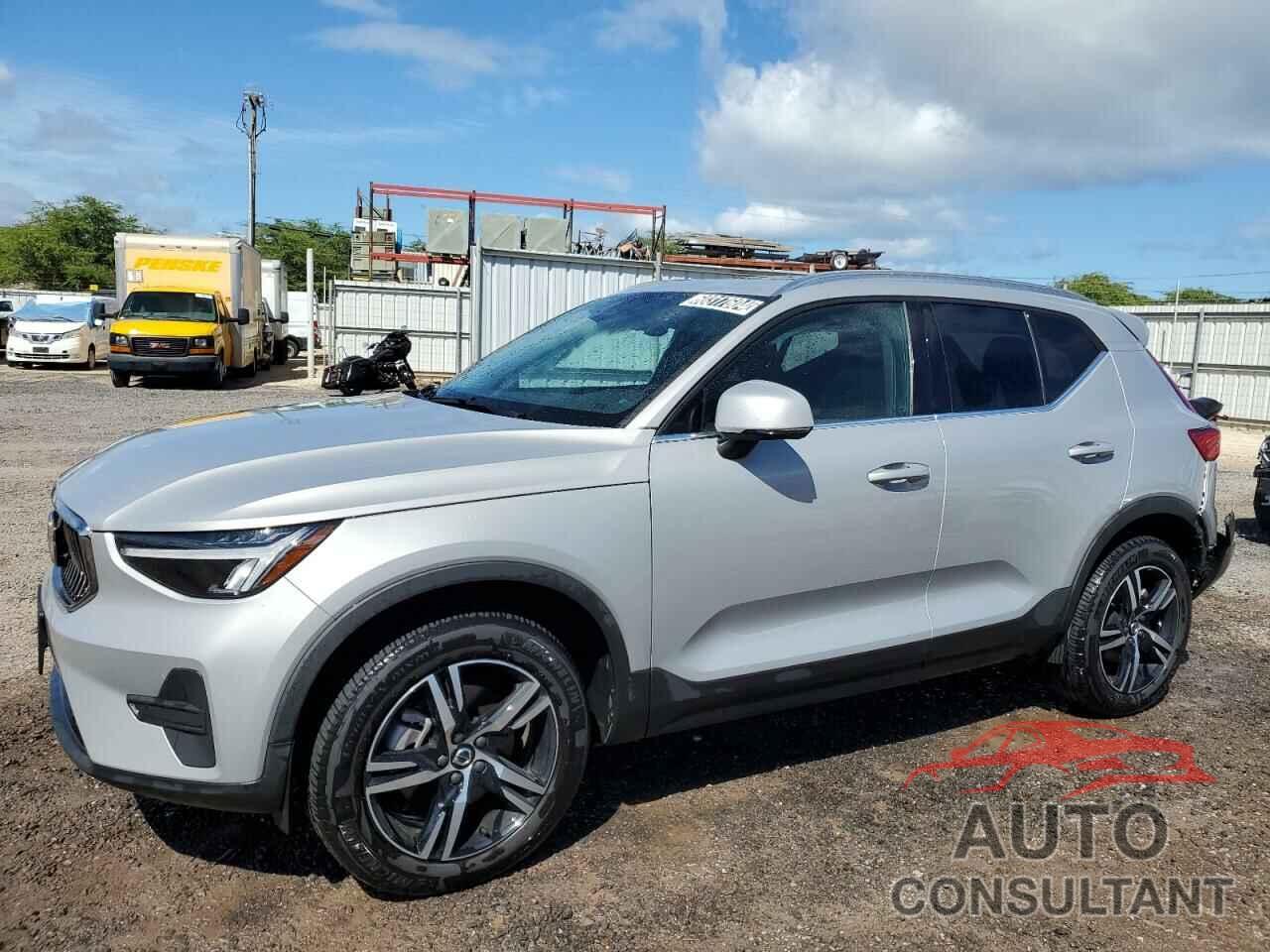 VOLVO XC40 CORE 2024 - YV4L12UK8R2288432