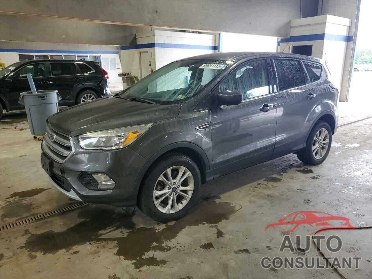 FORD ESCAPE 2017 - 1FMCU9GD0HUE39570