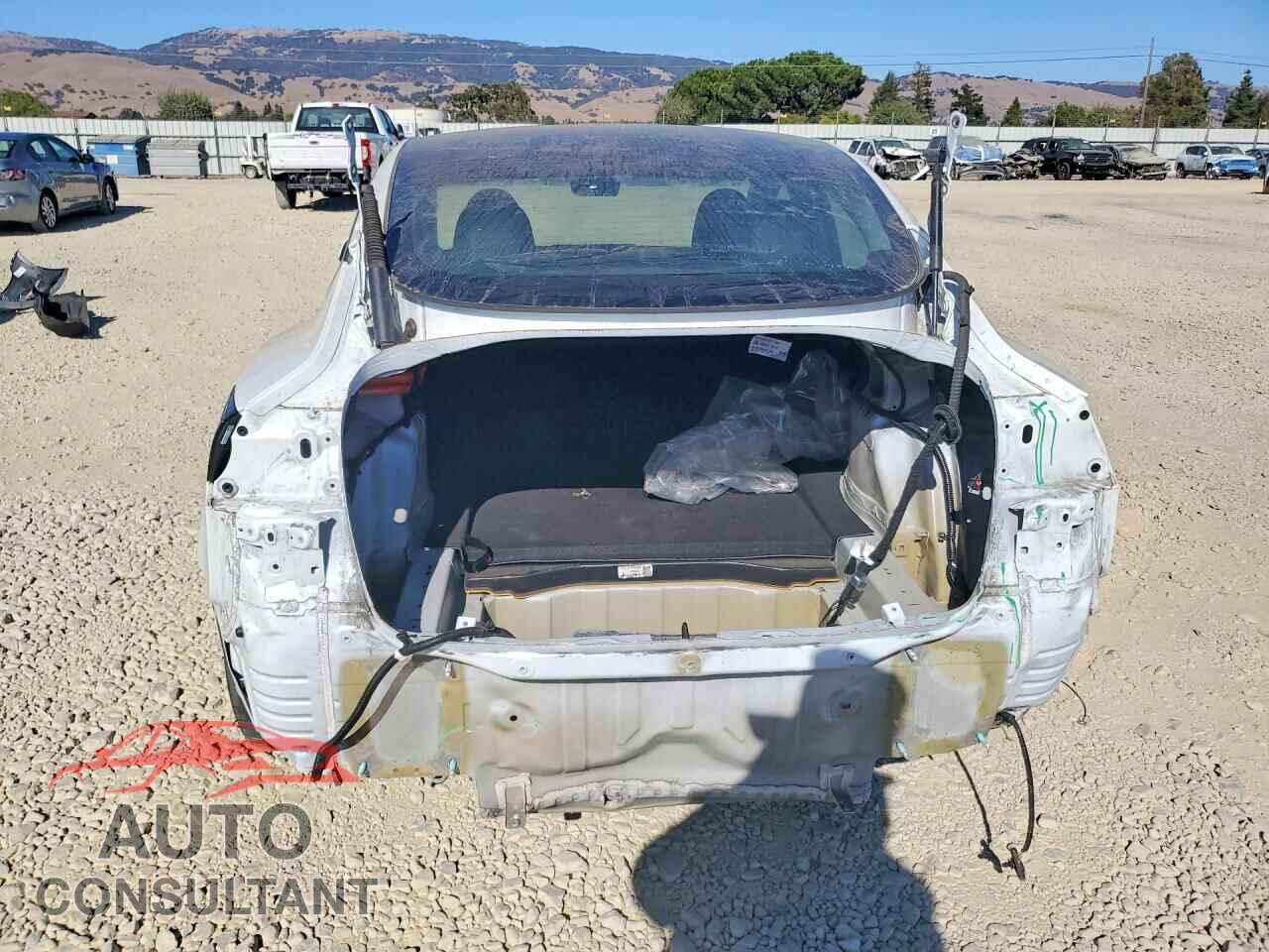 TESLA MODEL 3 2023 - 5YJ3E1EA1PF600883