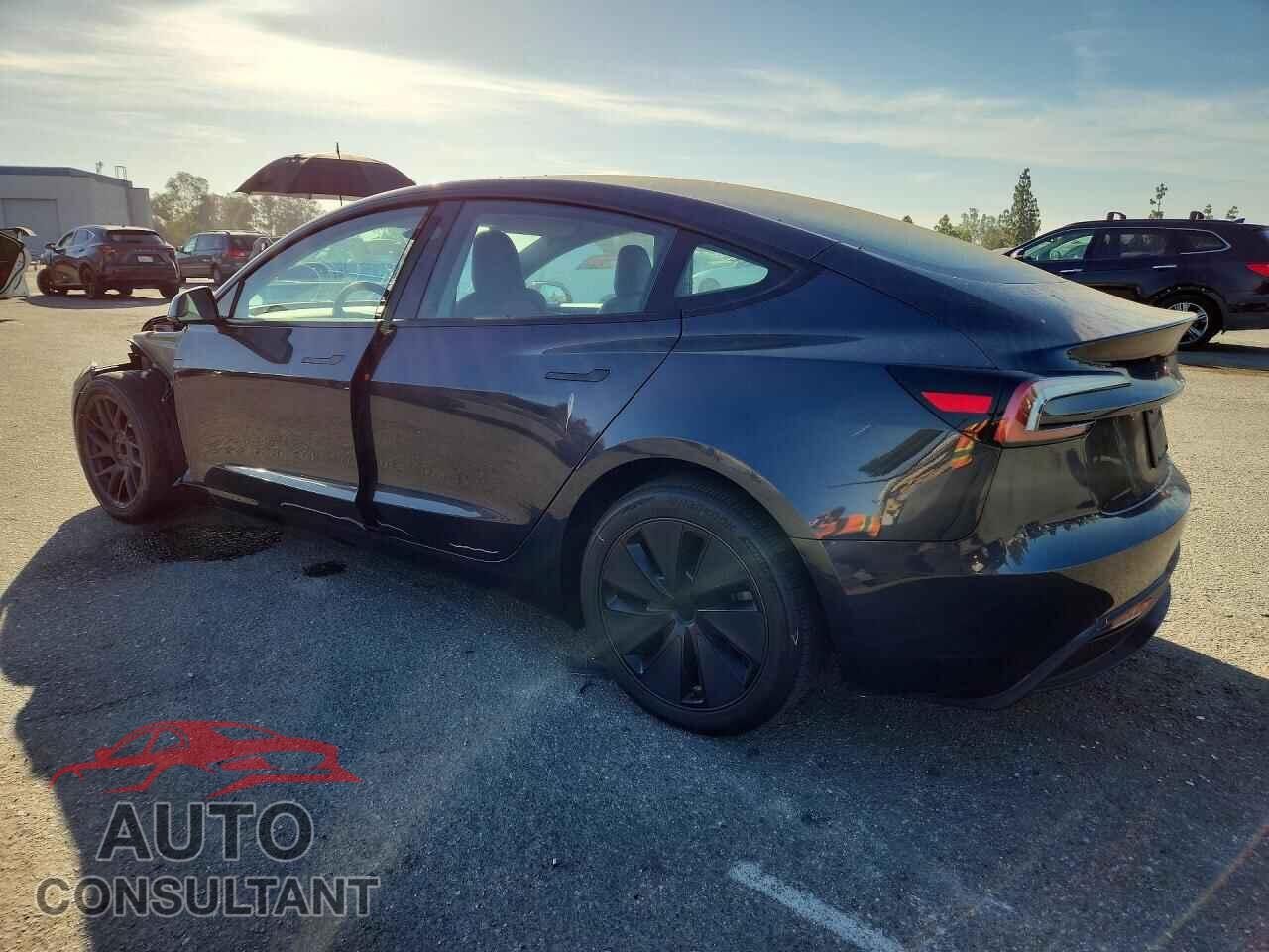 TESLA MODEL 3 2024 - 5YJ3E1EA5RF743418