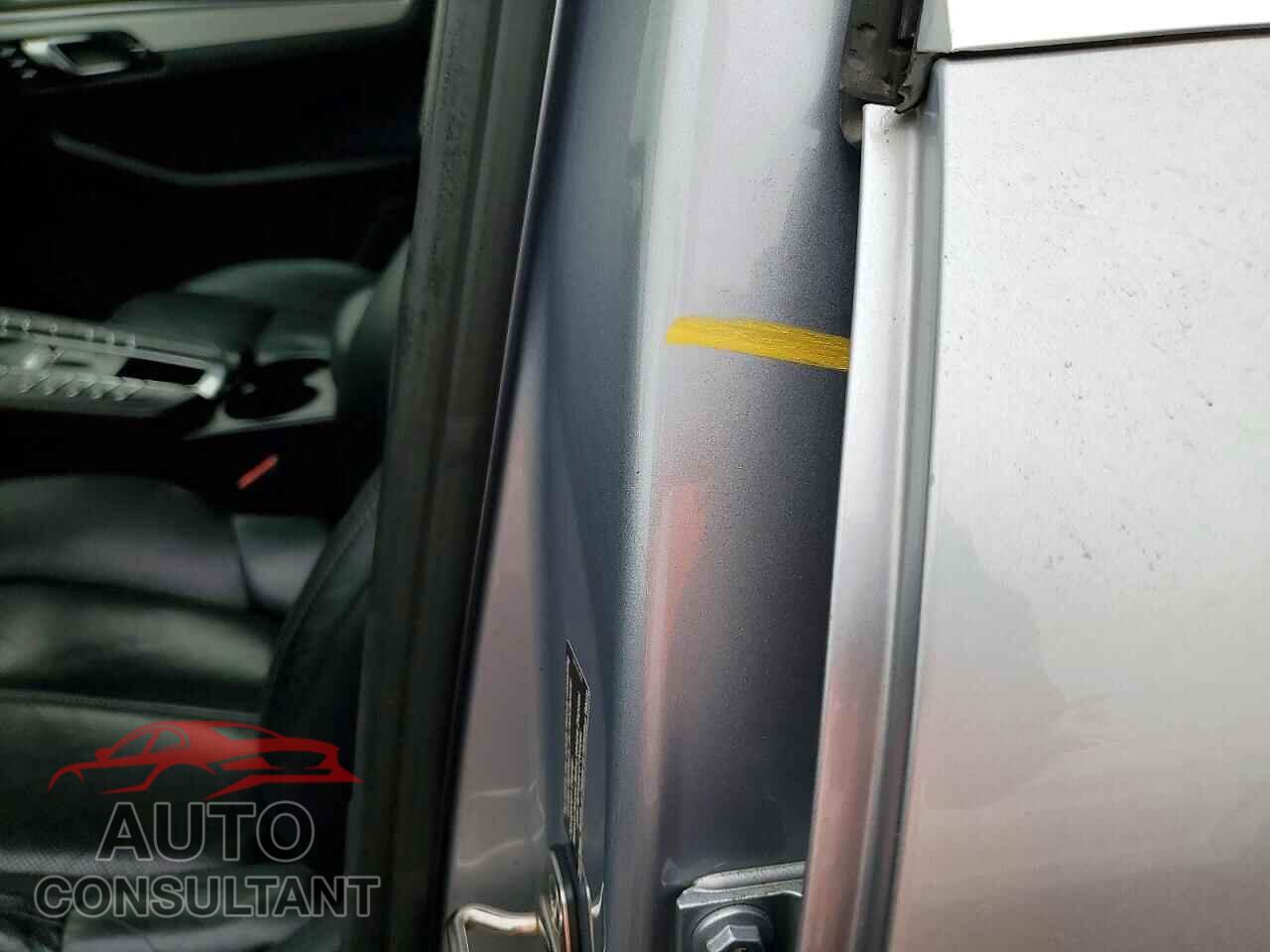PORSCHE MACAN 2015 - WP1AB2A55FLB55198