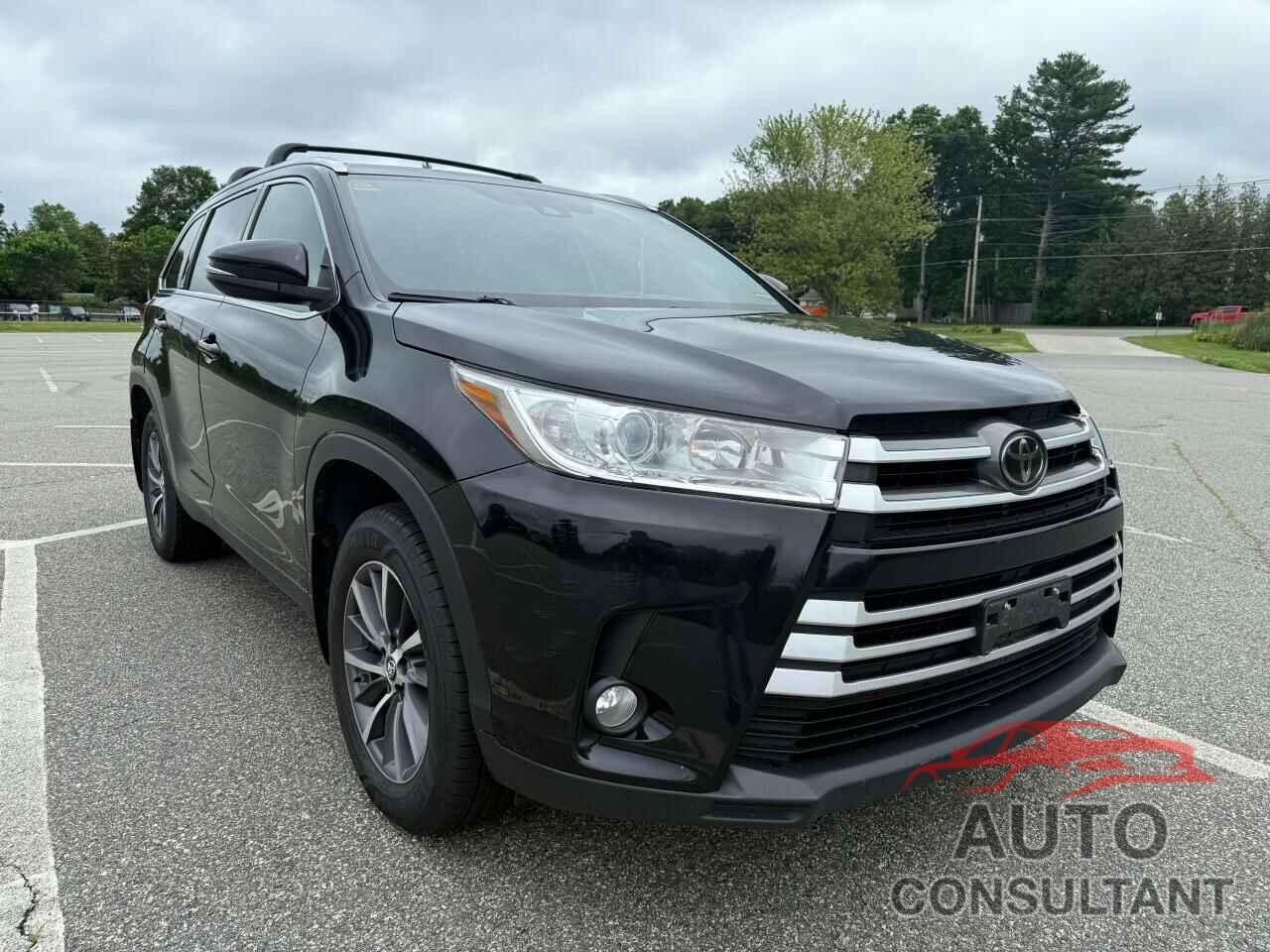 TOYOTA HIGHLANDER 2019 - 5TDJZRFH4KS958795