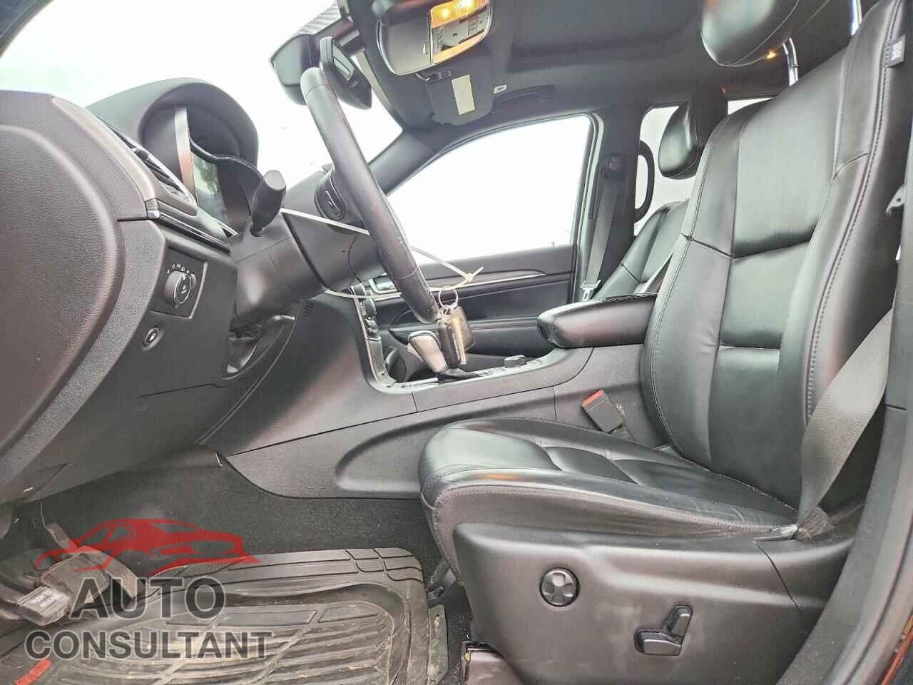 JEEP CHEROKEE 2019 - 1C4RJFBG2KC728146