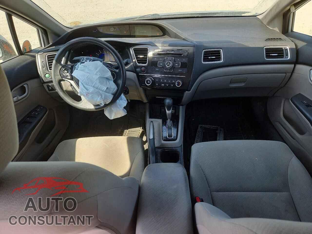 HONDA CIVIC 2013 - 2HGFB2F59DH579432