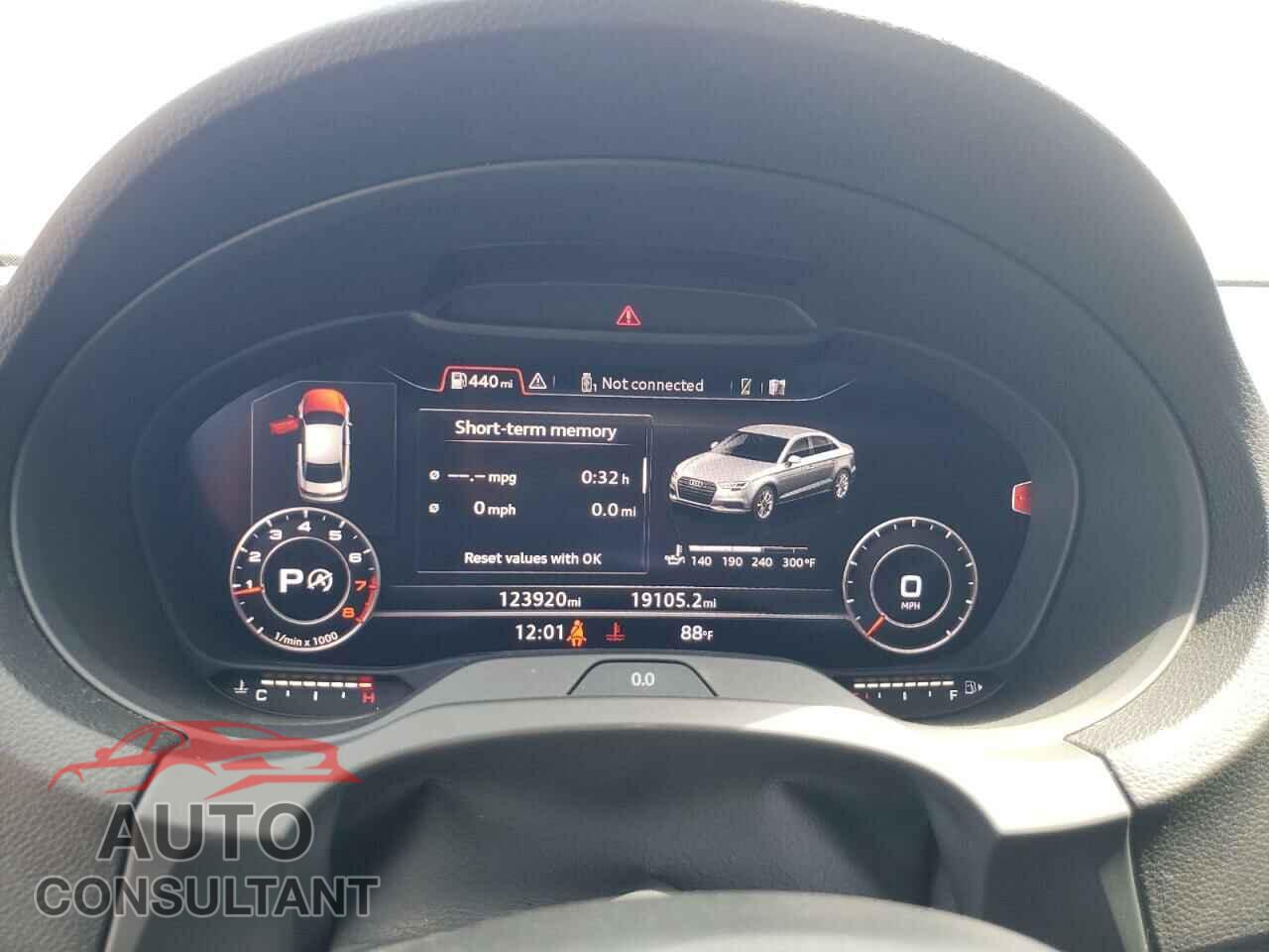 AUDI A3 2017 - WAUJ8HFF2H1079164