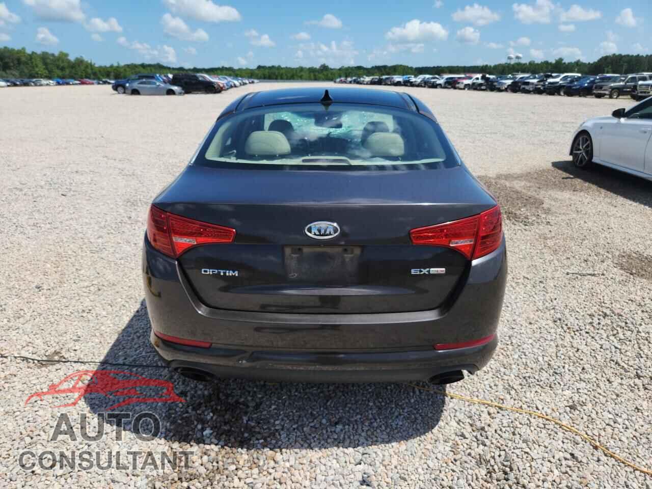 KIA OPTIMA 2011 - KNAGN4A64B5133759