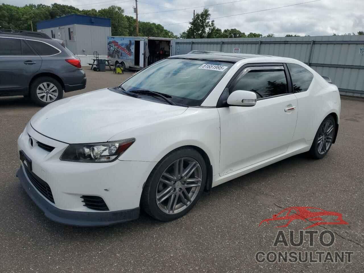 TOYOTA SCION 2013 - JTKJF5C79D3047758