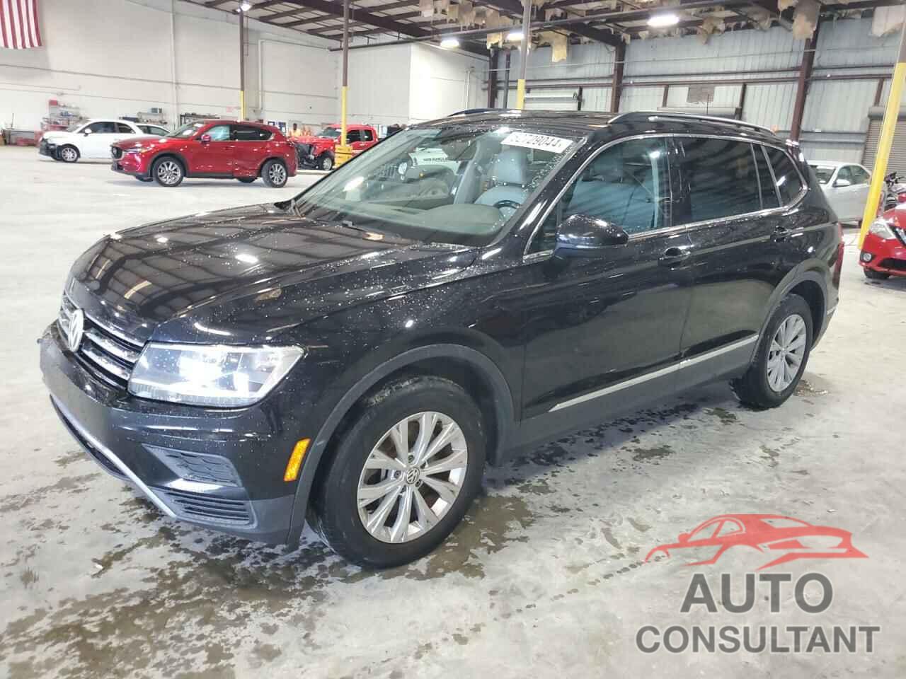 VOLKSWAGEN TIGUAN 2018 - 3VV3B7AX9JM062220