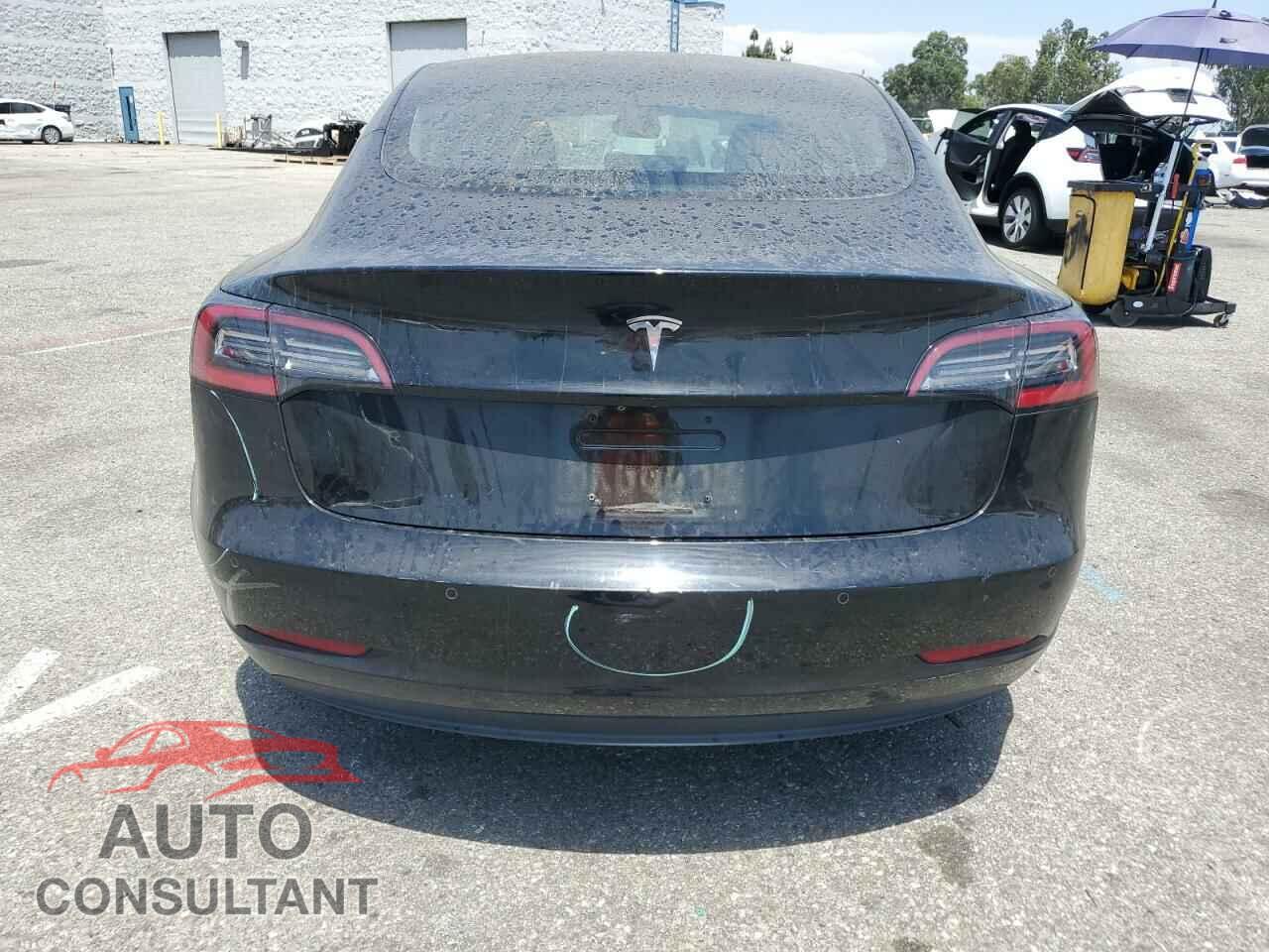 TESLA MODEL 3 2018 - 5YJ3E1EA5JF154566