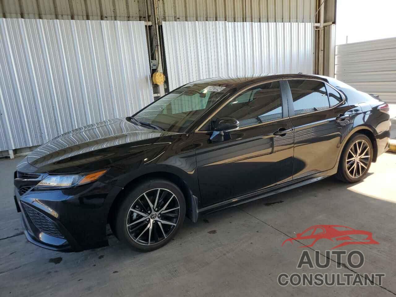 TOYOTA CAMRY 2023 - 4T1G11AK6PU746128