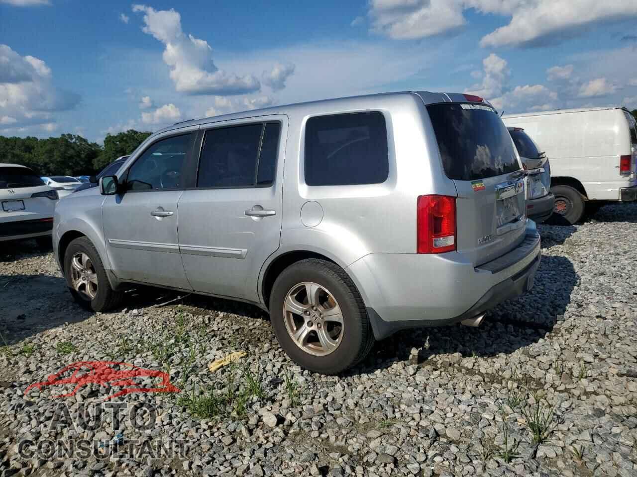 HONDA PILOT 2013 - 5FNYF3H56DB020702
