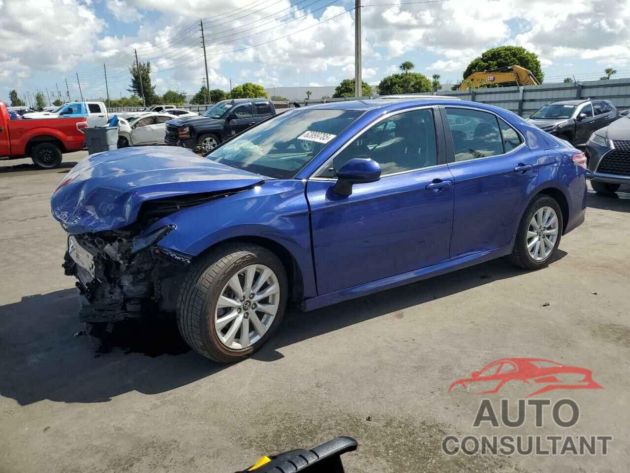 TOYOTA CAMRY 2018 - 4T1B11HK2JU595392