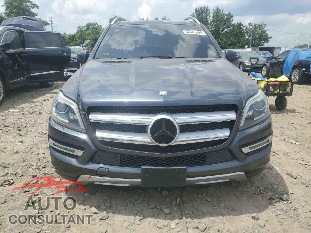MERCEDES-BENZ GL-CLASS 2013 - 4JGDF7CE5DA243718